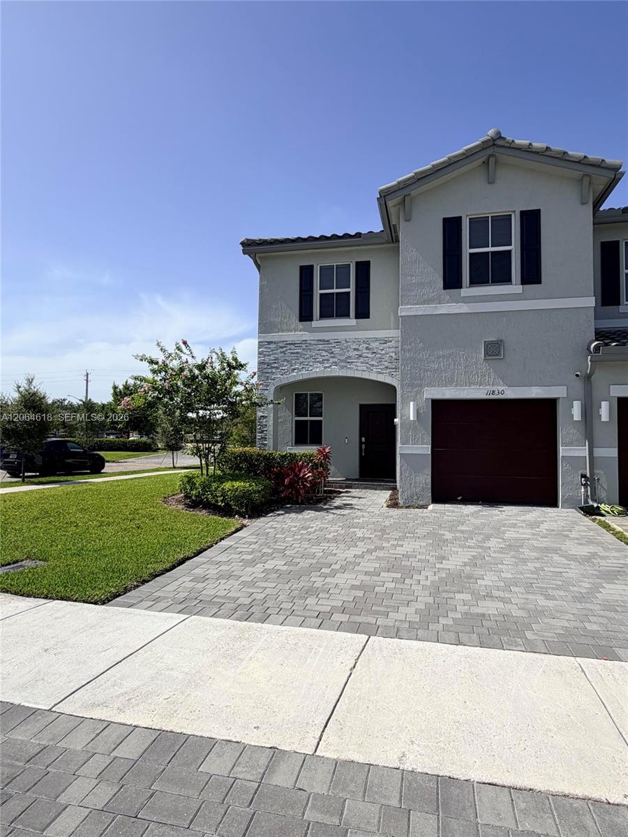 11830 Nw 46th Street Property Photo 2