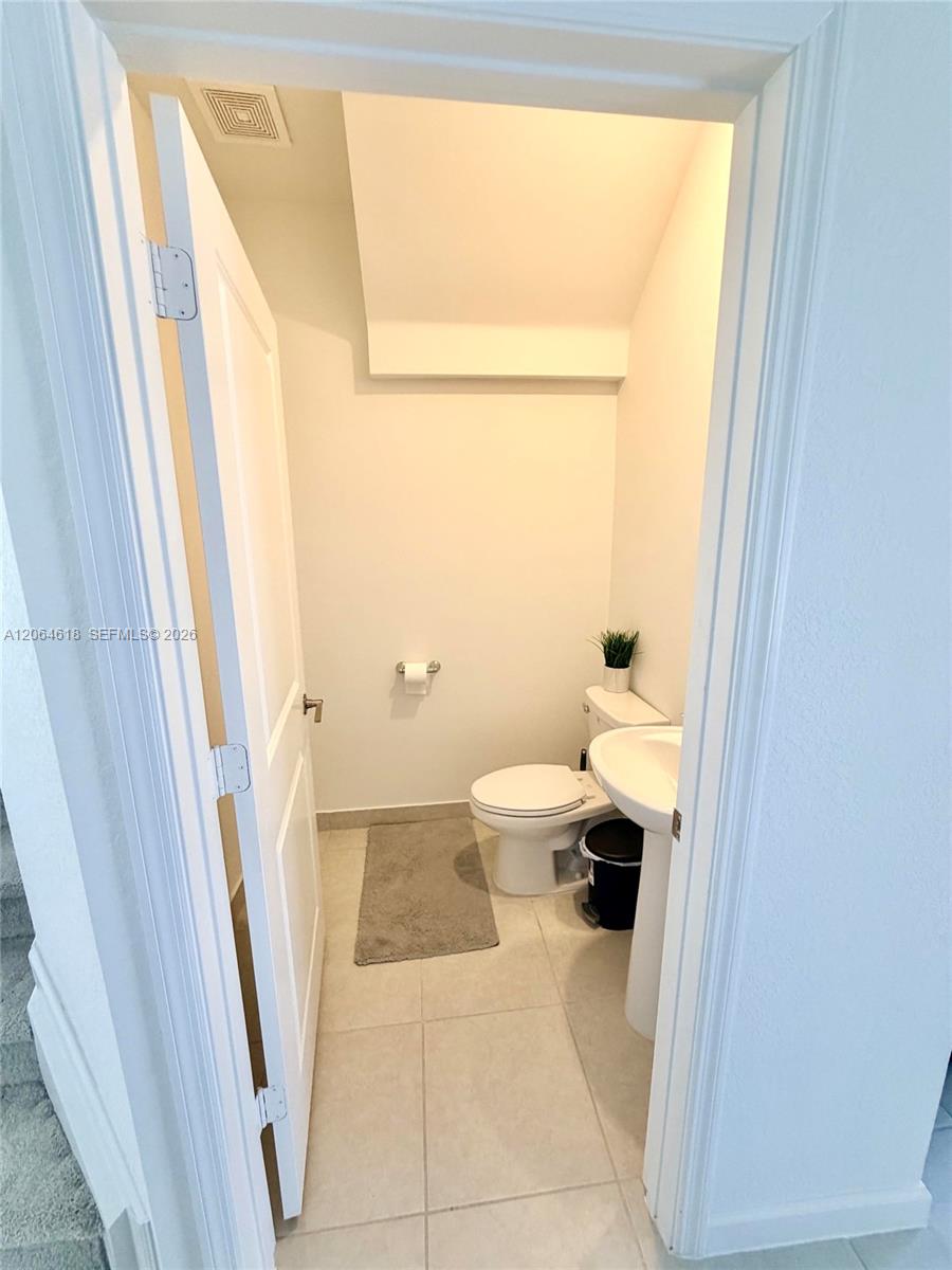 11830 Nw 46th Street Property Photo 9