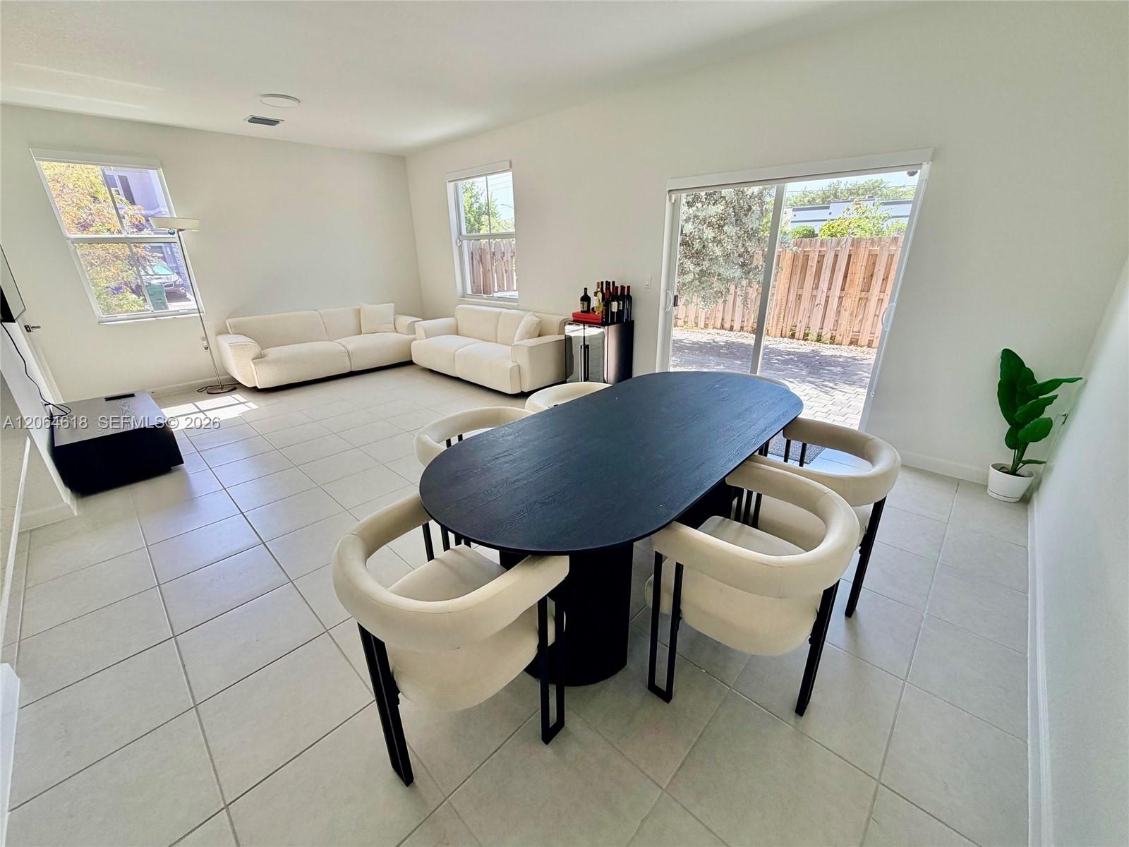 11830 Nw 46th Street Property Photo 10