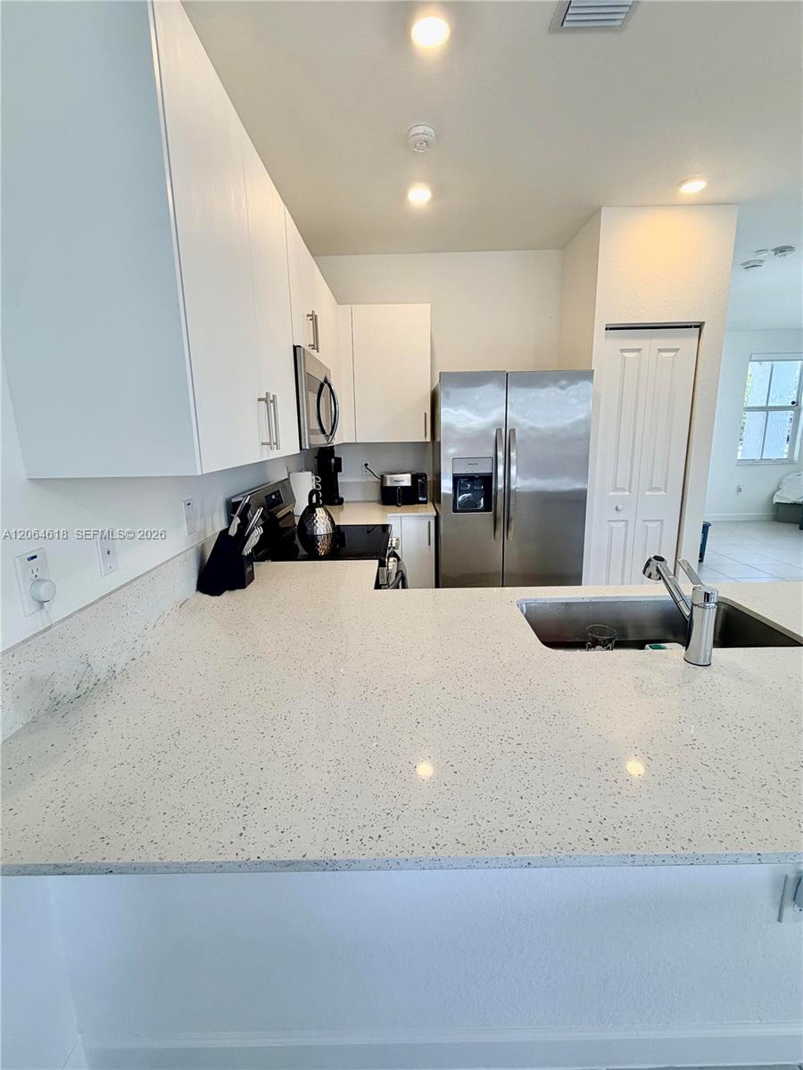 11830 Nw 46th Street Property Photo 17