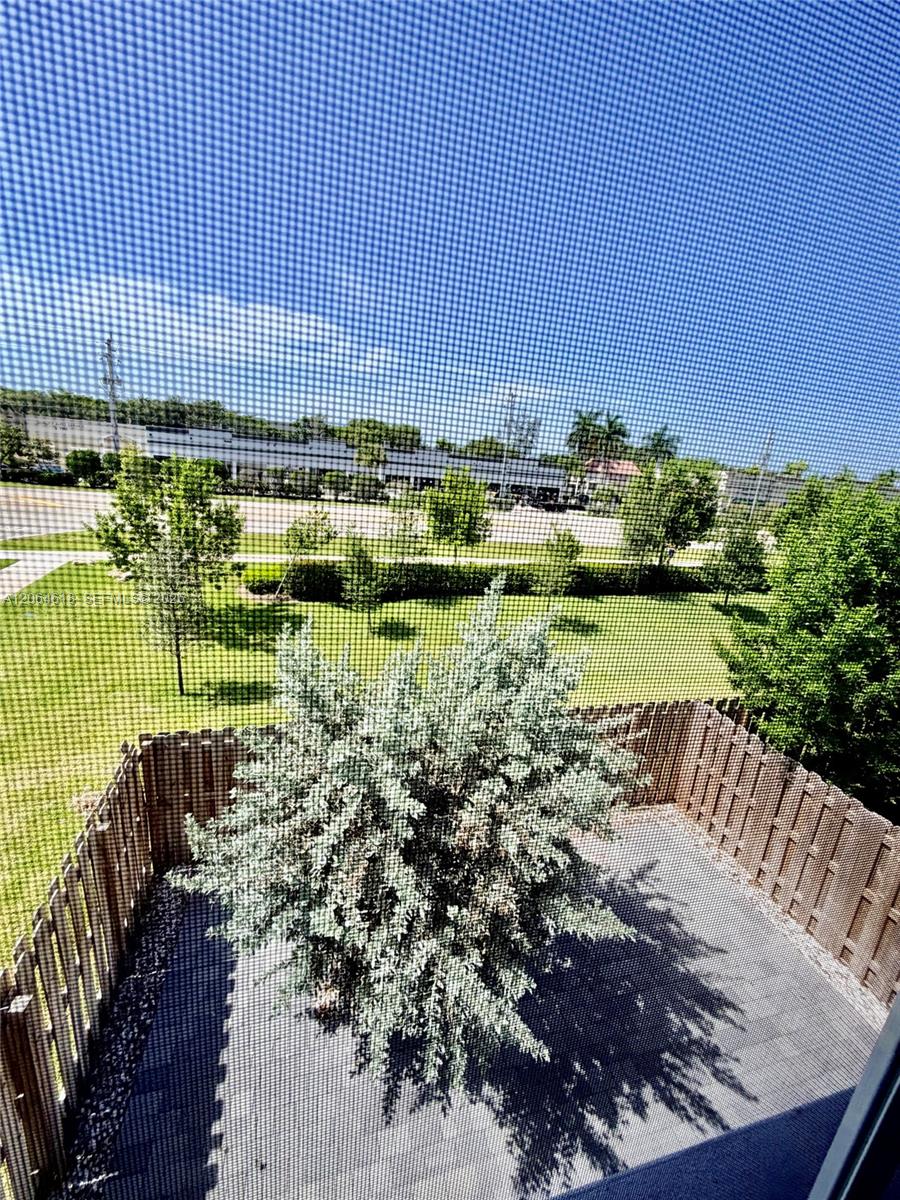 11830 Nw 46th Street Property Photo 60