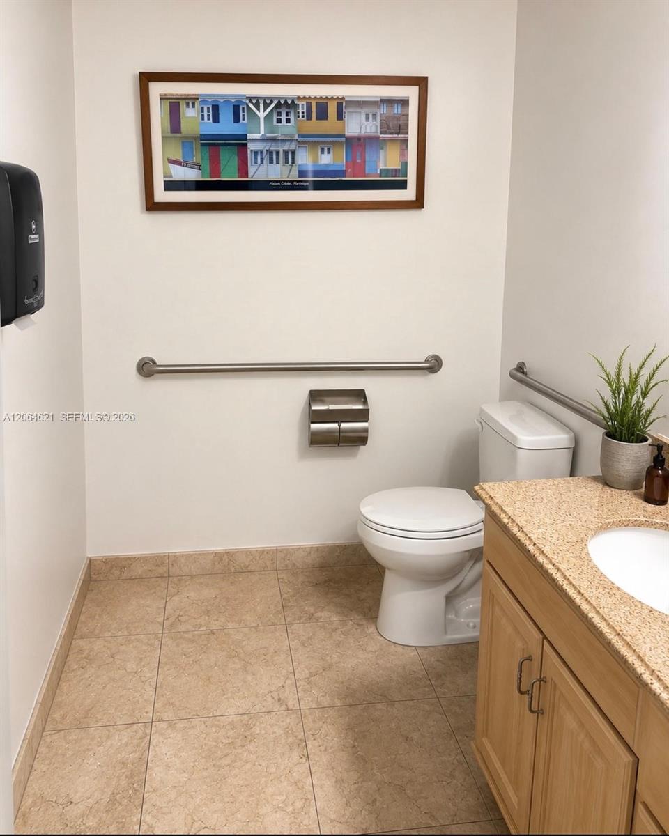 A12064621 Property Photo 4