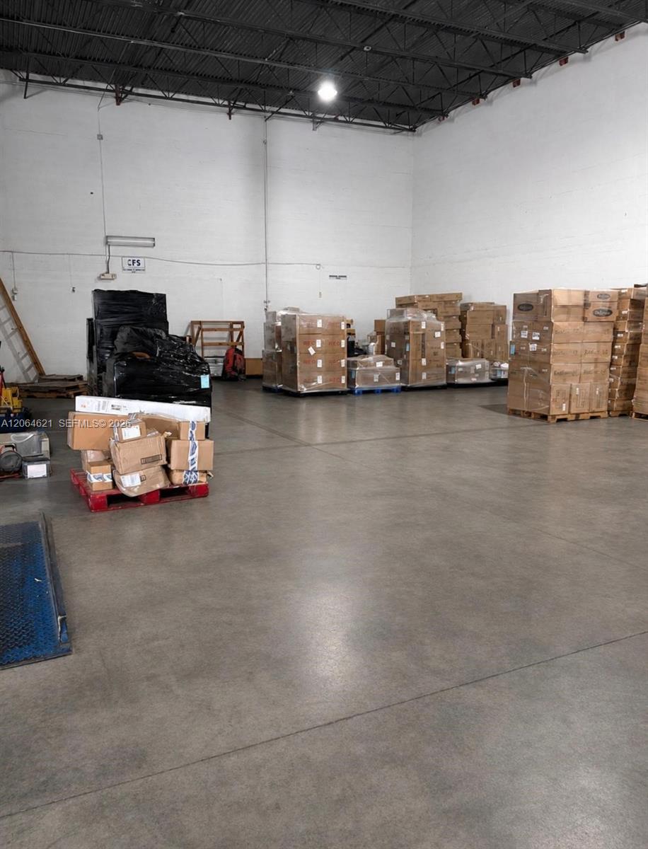 A12064621 Property Photo 14