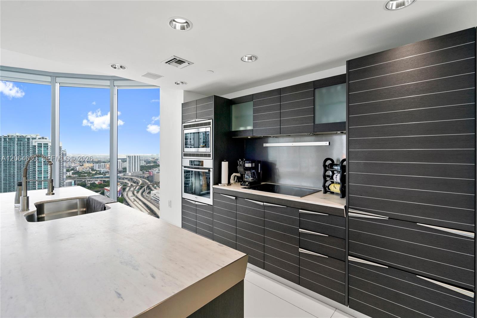 200 Biscayne Boulevard Way 3802 Property Photo 10