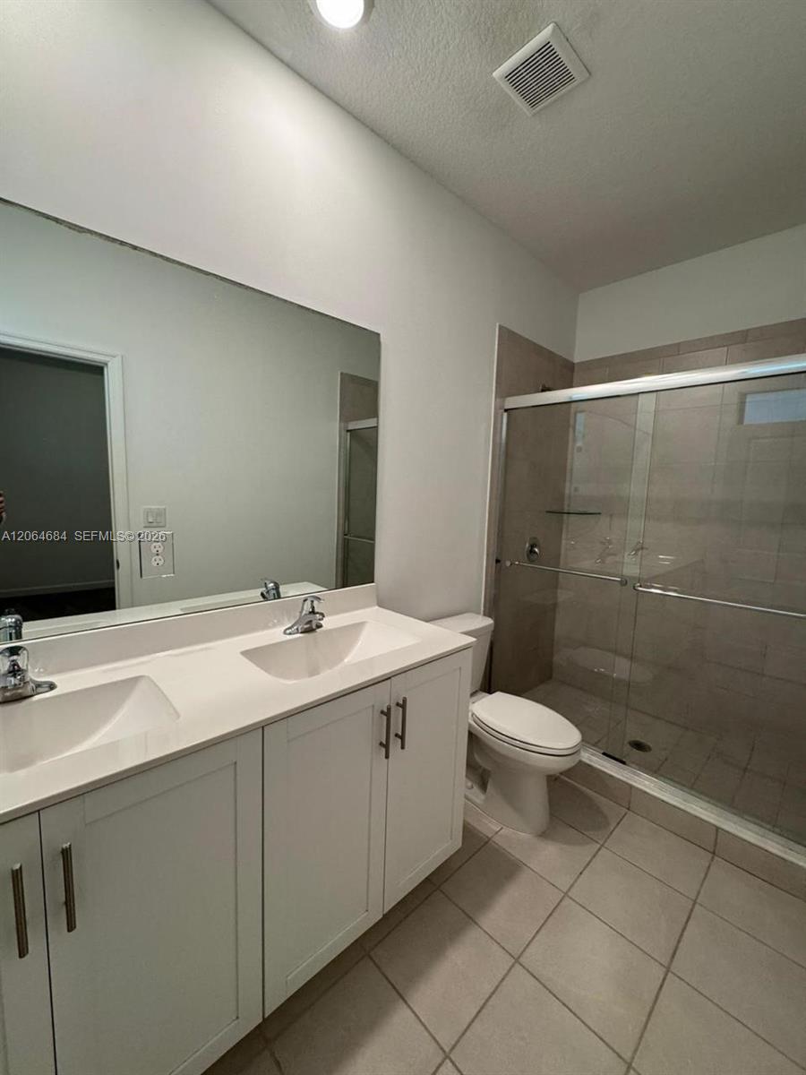 768 Ne 206th Terrace 768 Property Photo 11