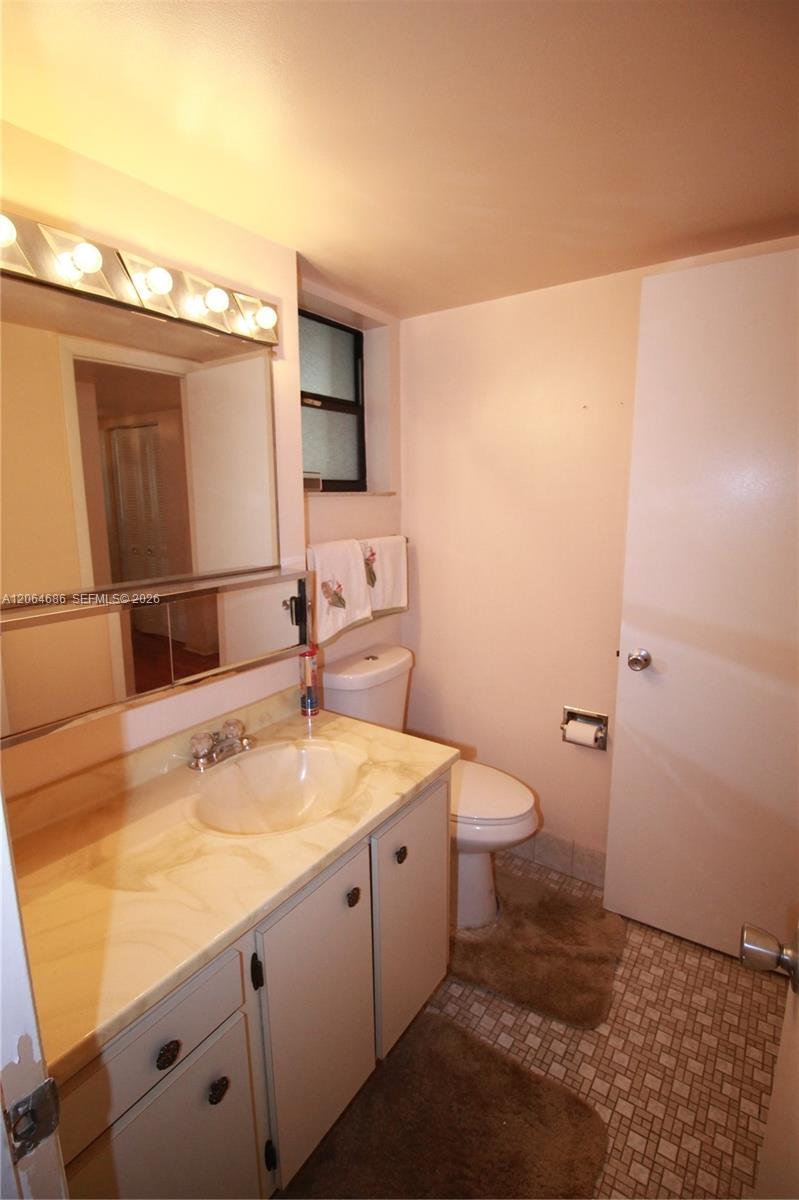 900 Colony Point Circle 216 Property Photo 14
