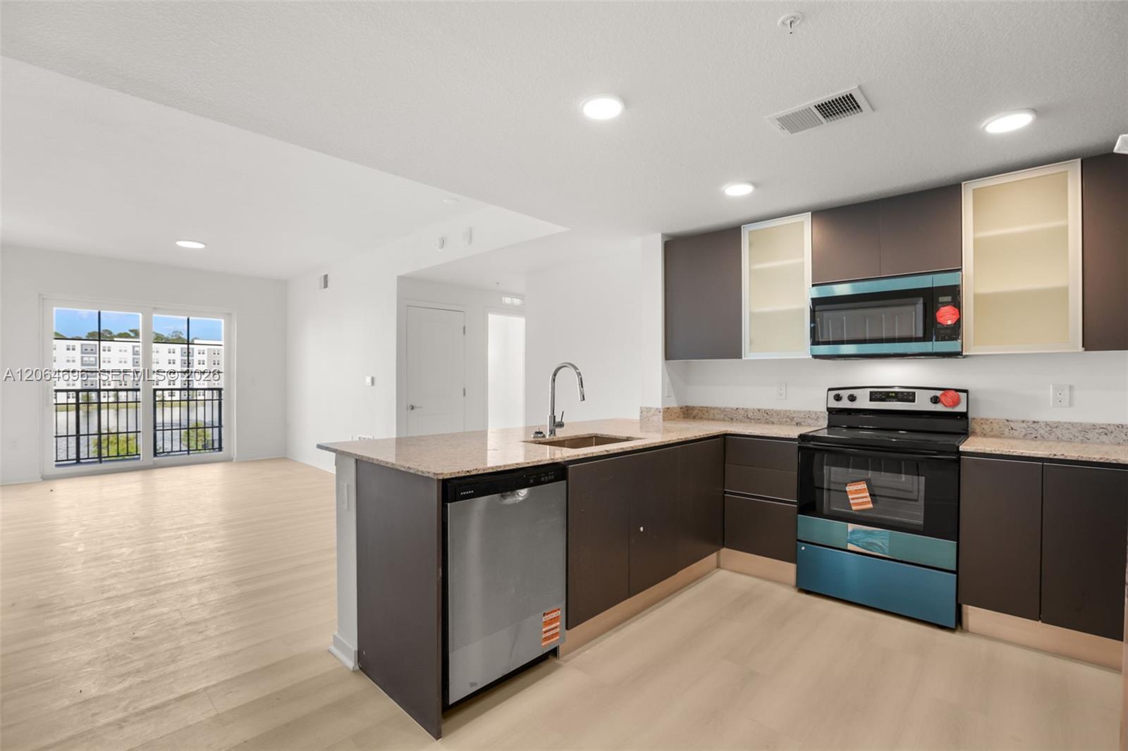 5563 Millenia Park Boulevard 225 Property Photo 8