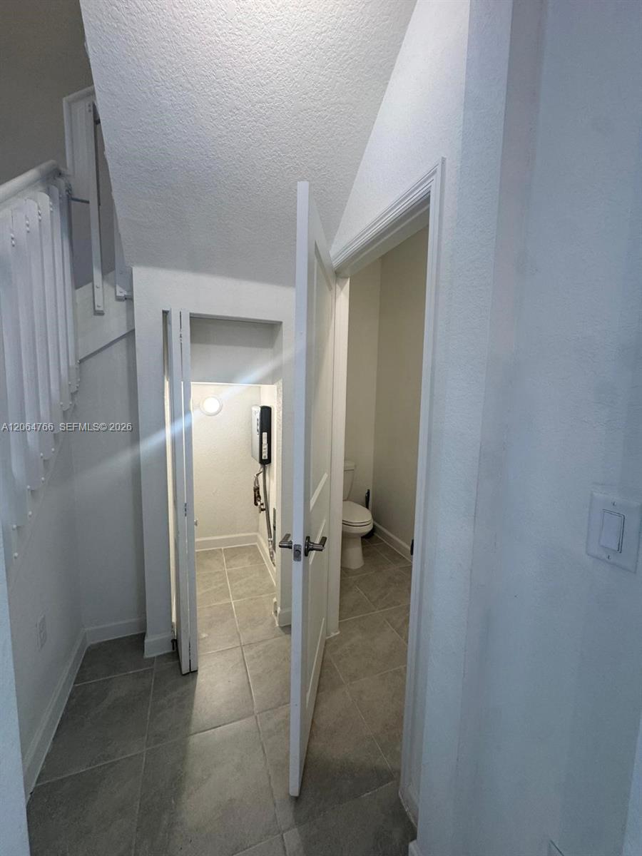 A12064766 Property Photo 14