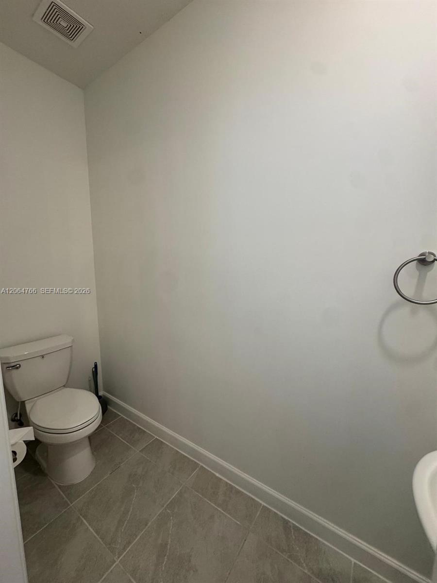 A12064766 Property Photo 16