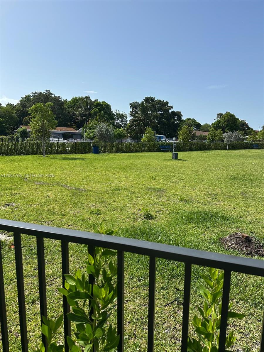 A12064766 Property Photo 43