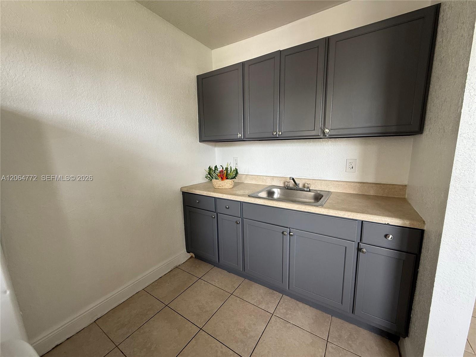 6415 Nw 17th Avenue Property Photo 14