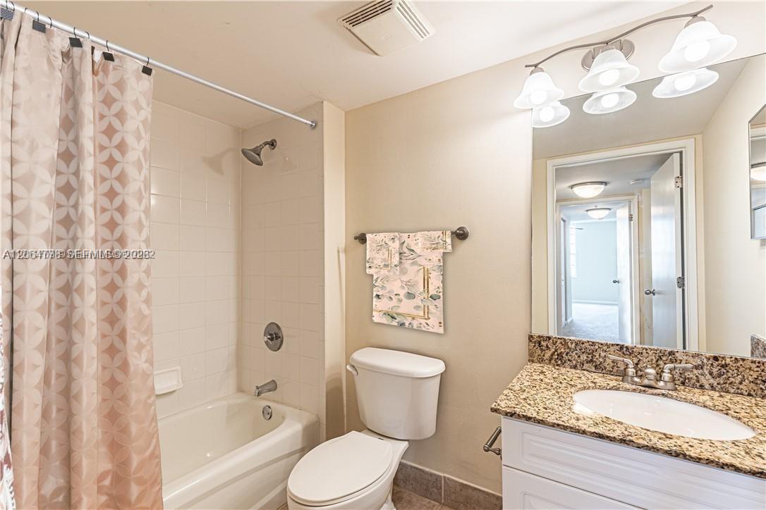 520 Se 5th Avenue 2409 Property Photo 10