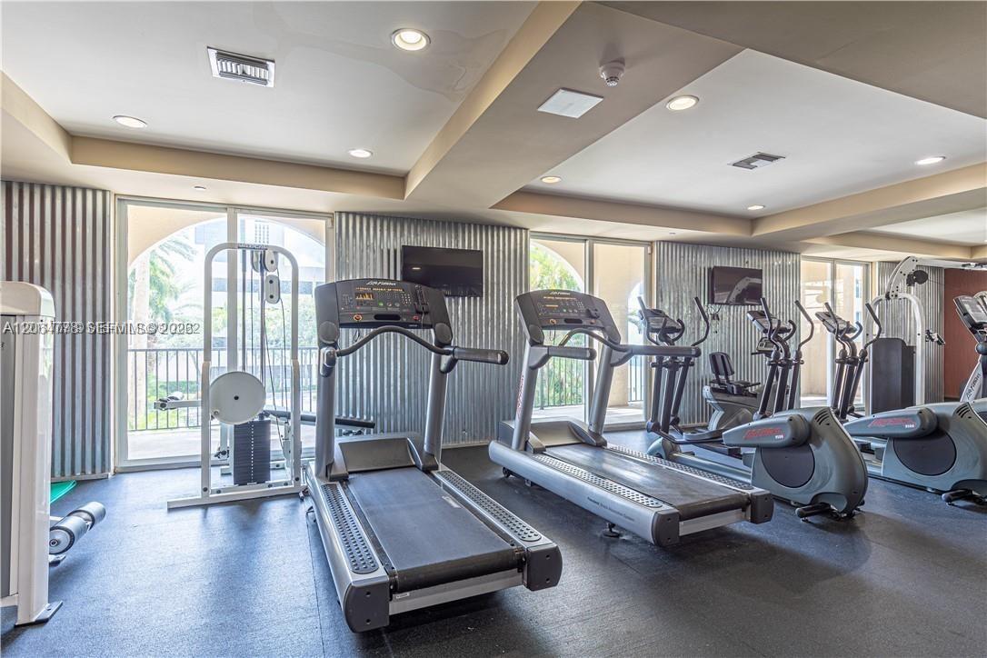520 Se 5th Avenue 2409 Property Photo 22