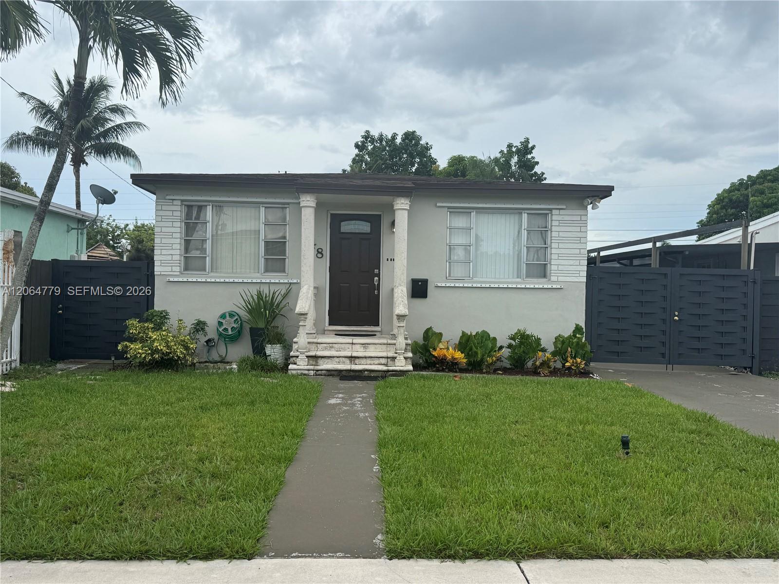 648 E 40th Street Property Photo 1