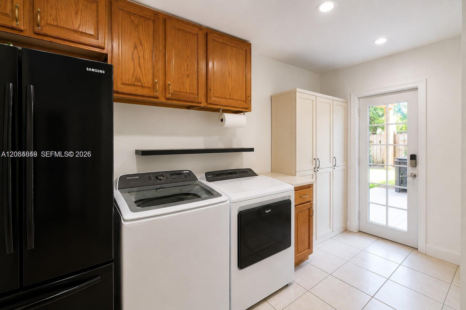 A12064849 Property Photo 16