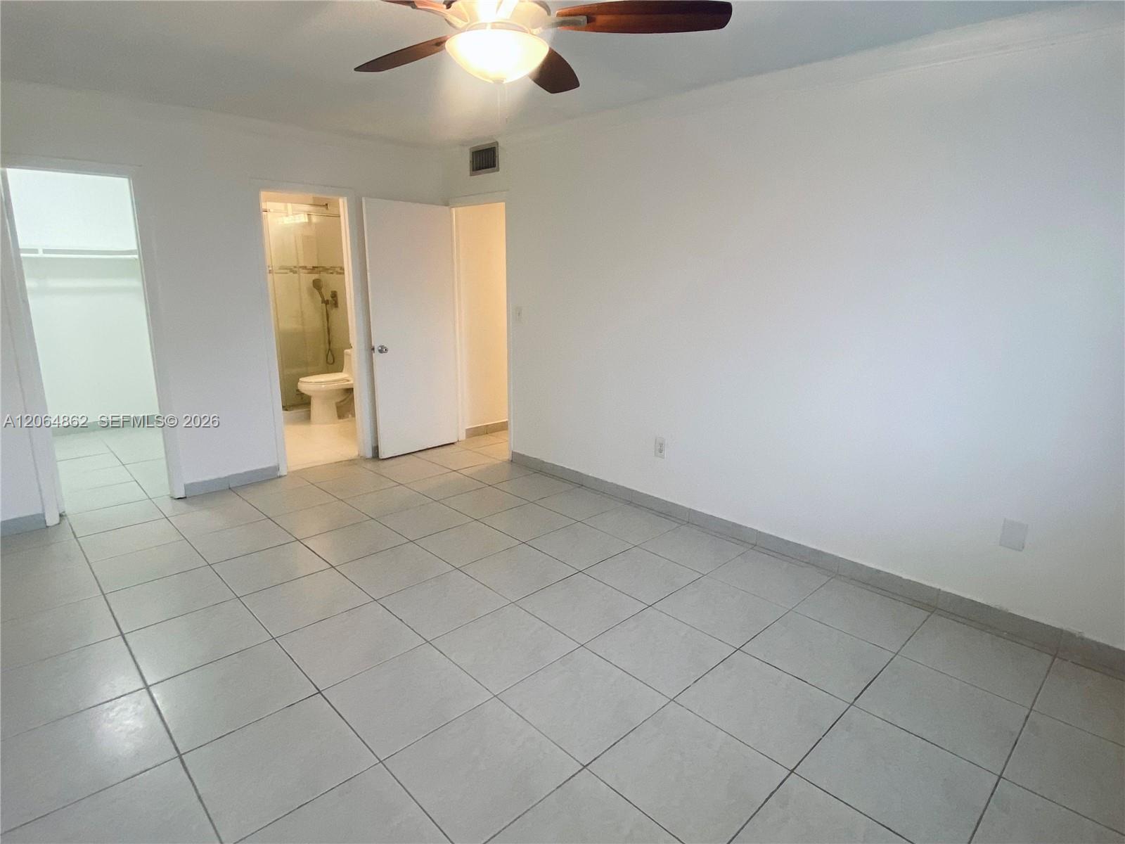 3536 Ne 168th Street 301 Property Photo 17
