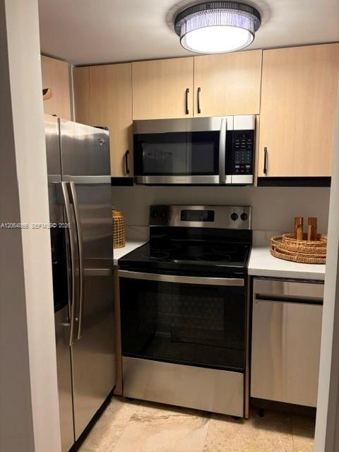 2951 S Bayshore Drive 212 Property Photo 15