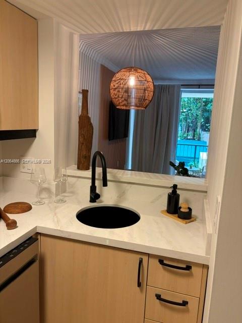 2951 S Bayshore Drive 212 Property Photo 16