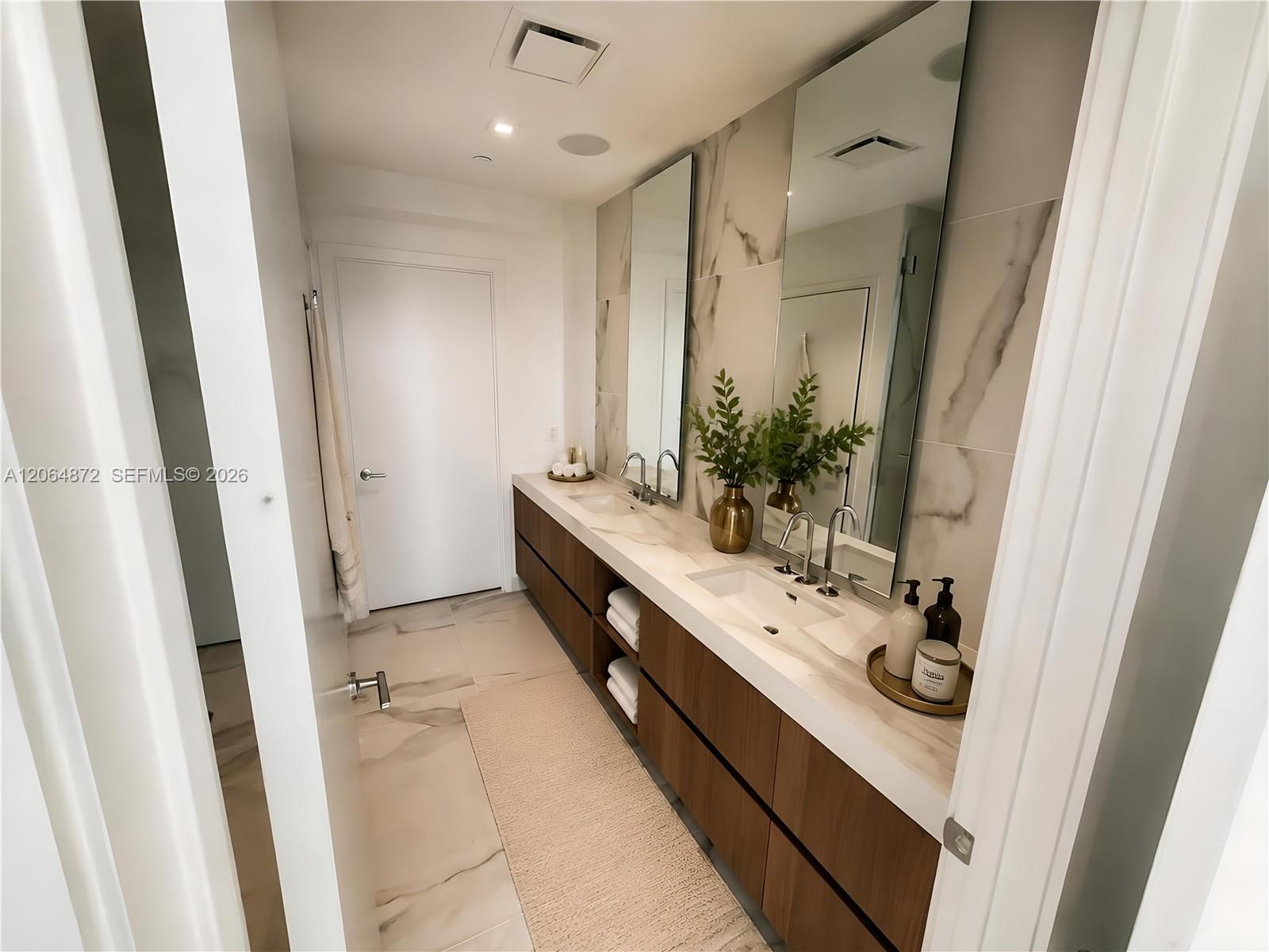 1400 Biscayne Boulevard 3603 Property Photo 5