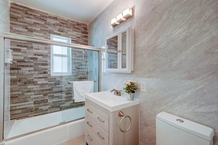 A12064878 Property Photo 22