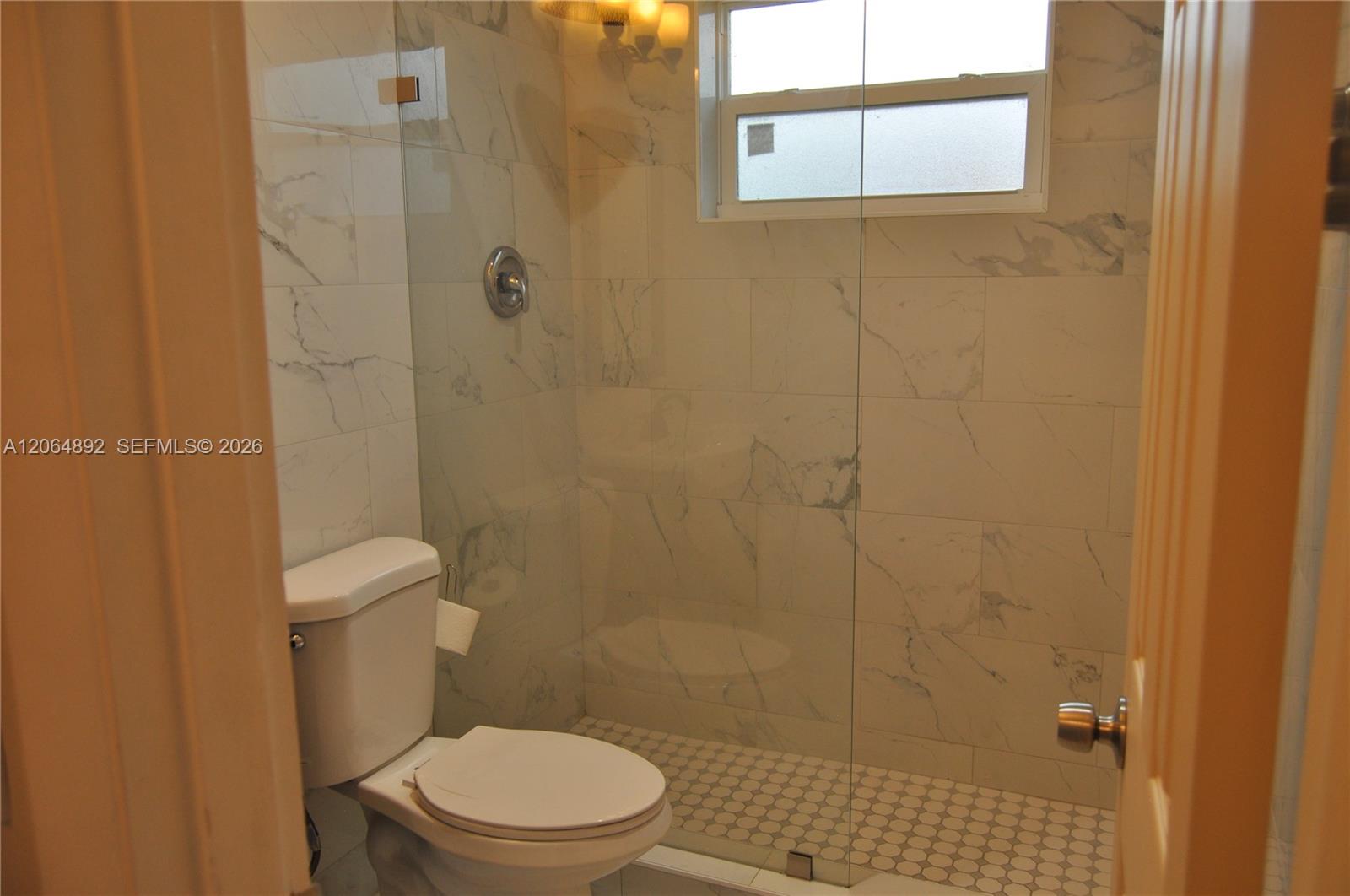4035 E 2nd Avenue Property Photo 20