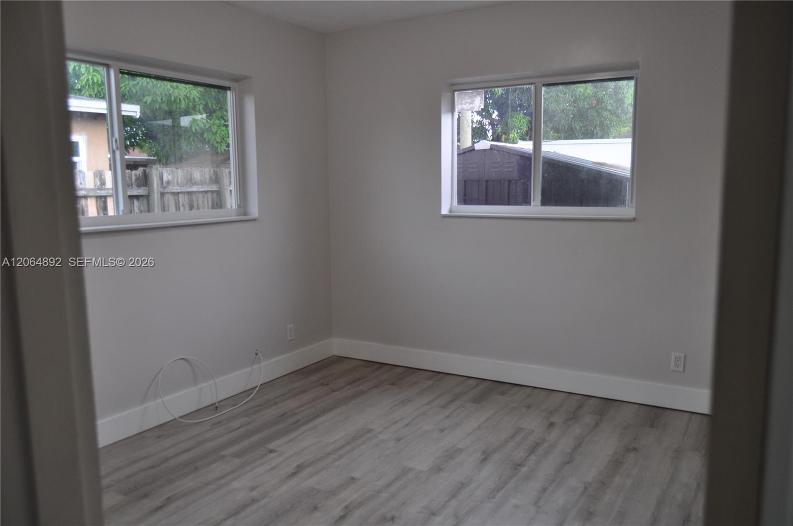 4035 E 2nd Avenue Property Photo 32