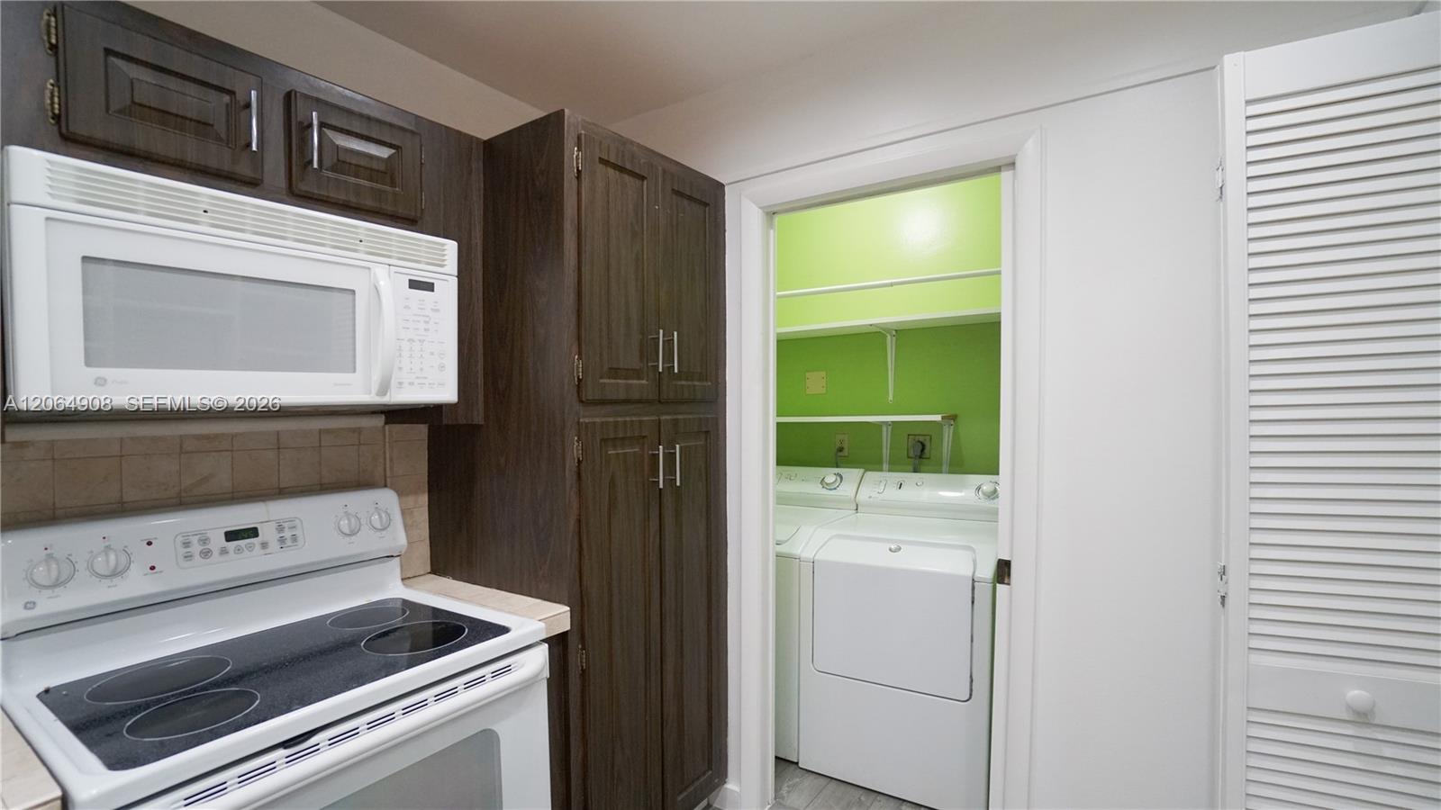 3823 Estepona Avenue Property Photo 6