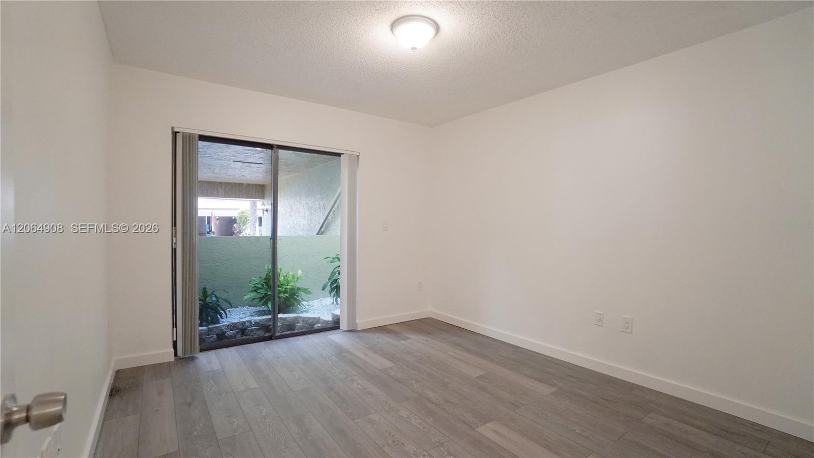 3823 Estepona Avenue Property Photo 7