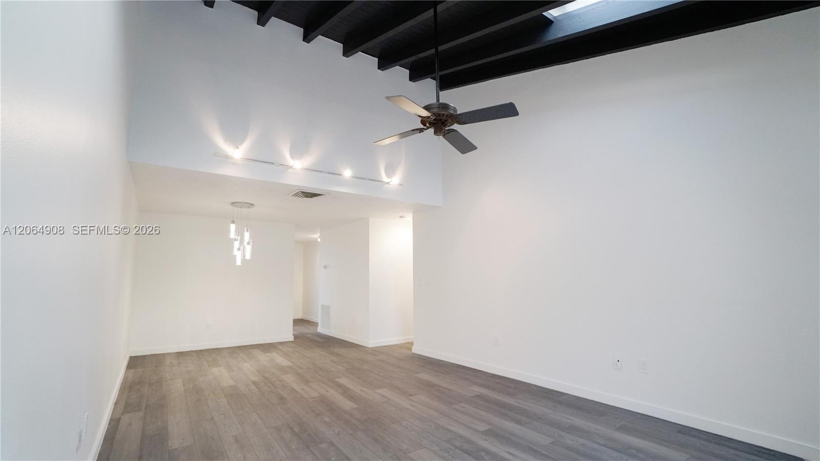 3823 Estepona Avenue Property Photo 12