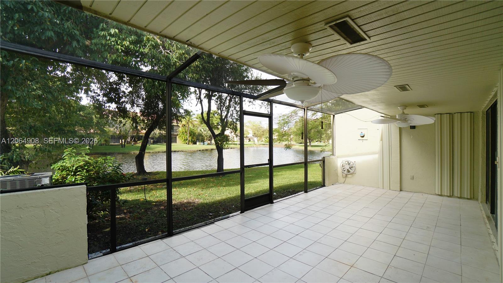3823 Estepona Avenue Property Photo 14