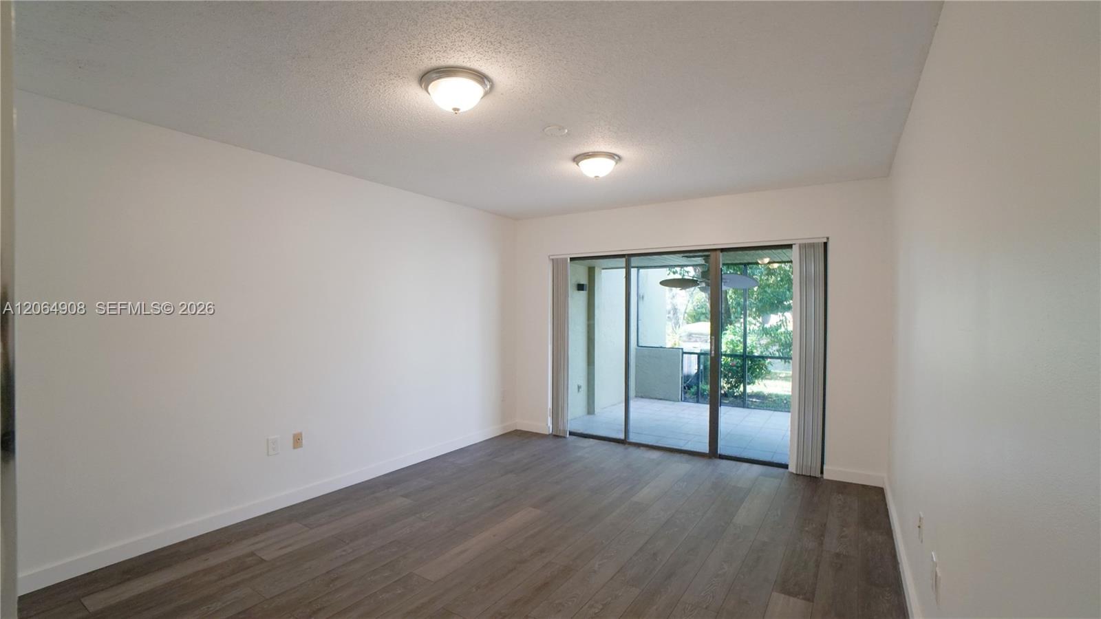 3823 Estepona Avenue Property Photo 15