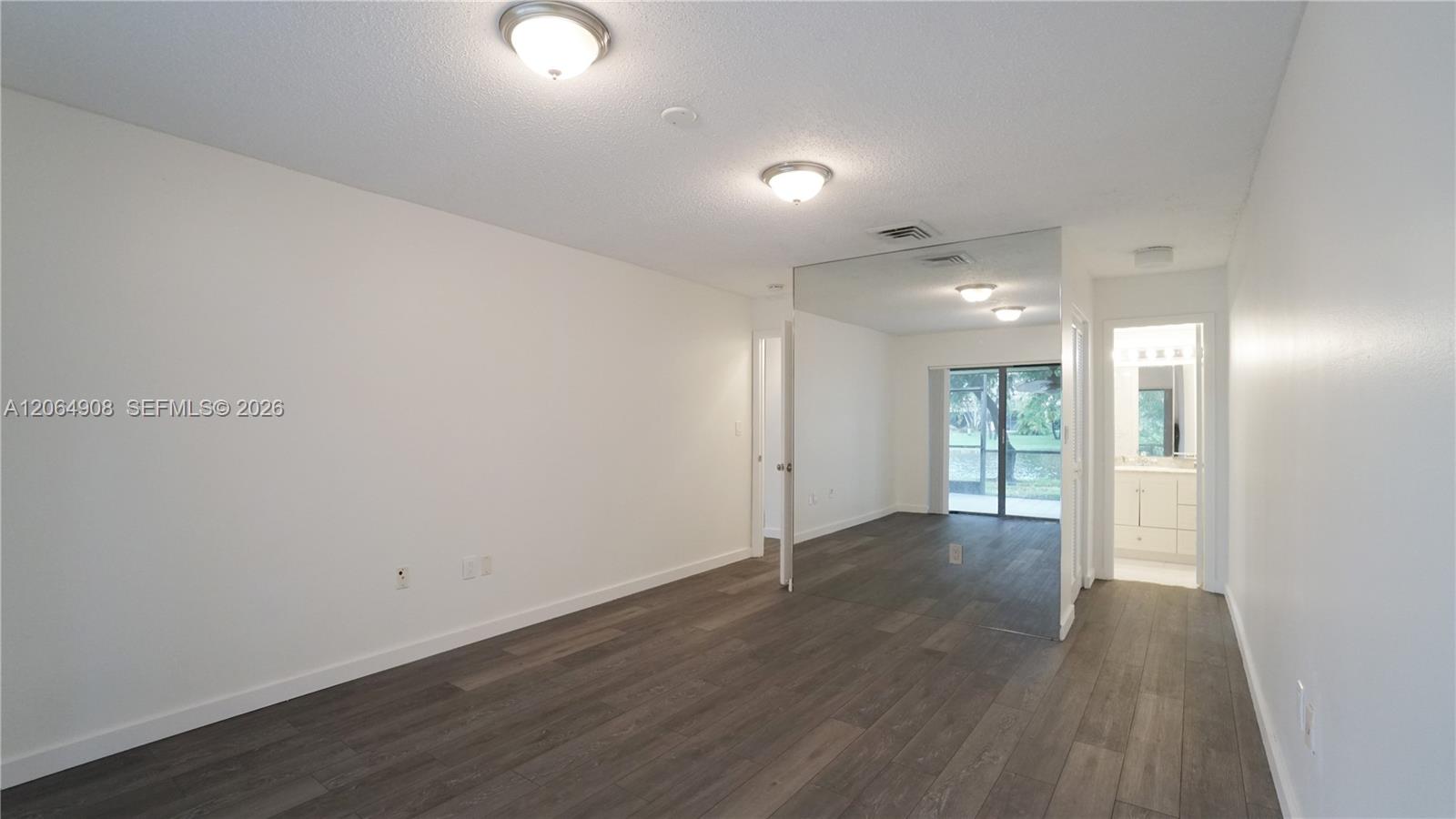 3823 Estepona Avenue Property Photo 16
