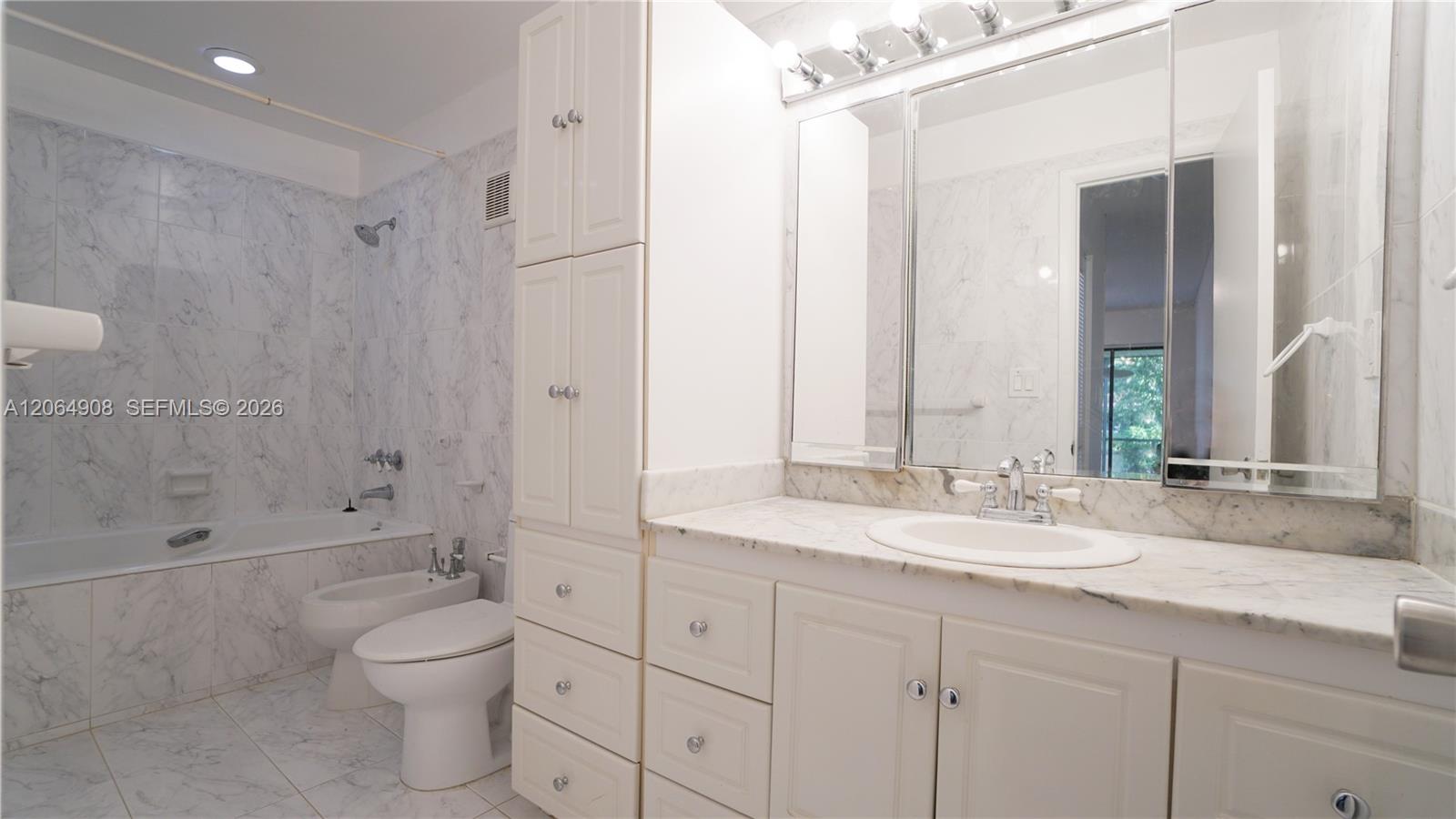 3823 Estepona Avenue Property Photo 18
