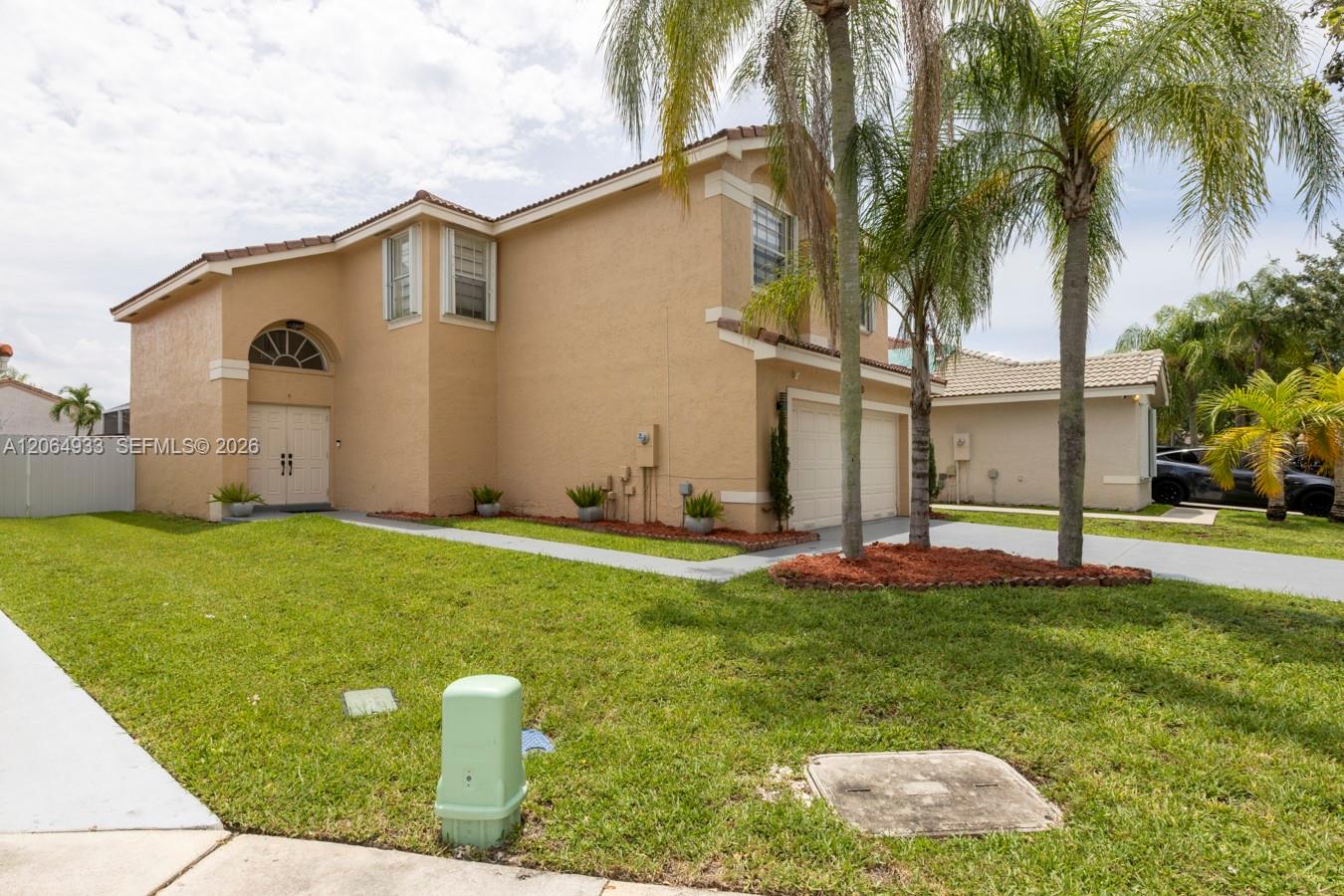 1853 Sw 176th Way Property Photo 3