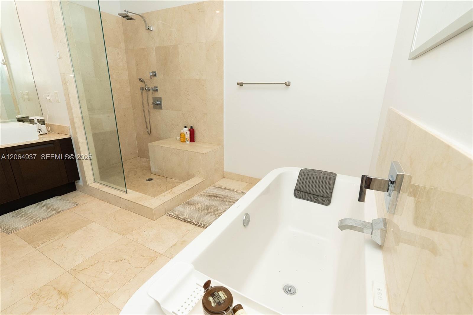 150 Sunny Isles Boulevard 1-th403 Property Photo 12