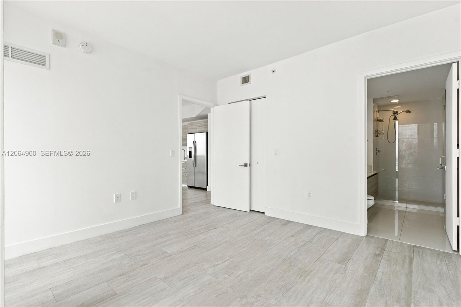 121 Ne 34th Street 2409 Property Photo 21