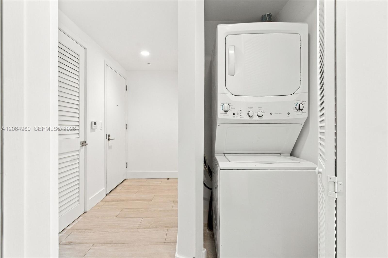 121 Ne 34th Street 2409 Property Photo 29
