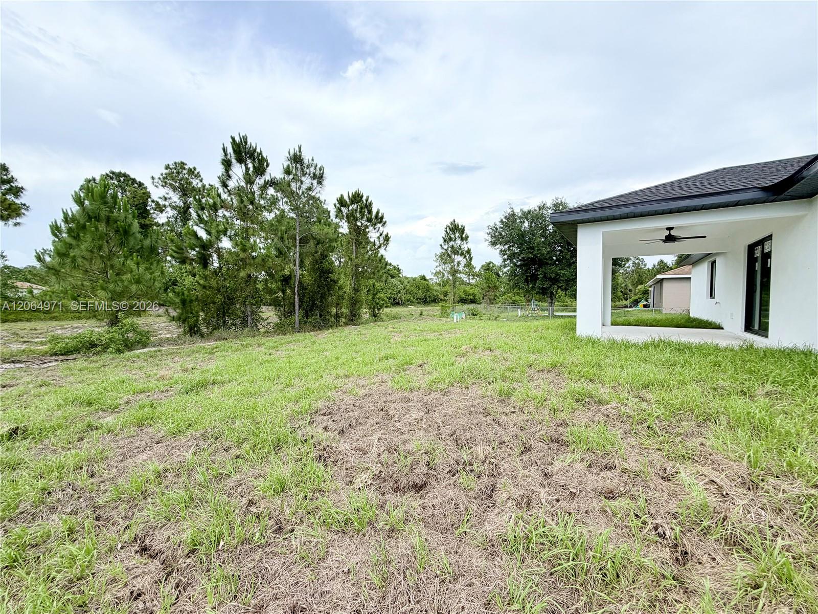 705 Colyer Street E Property Photo 60