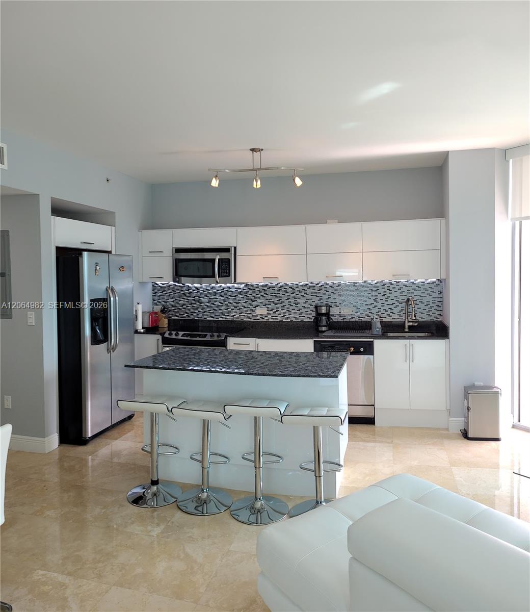 350 S Miami Avenue 2714 Property Photo 24
