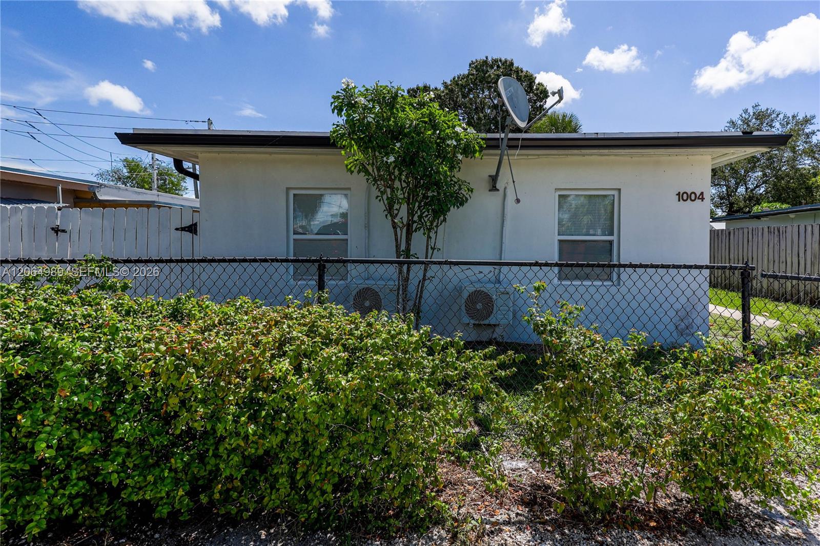 1004 Sw 24th Avenue Property Photo 10