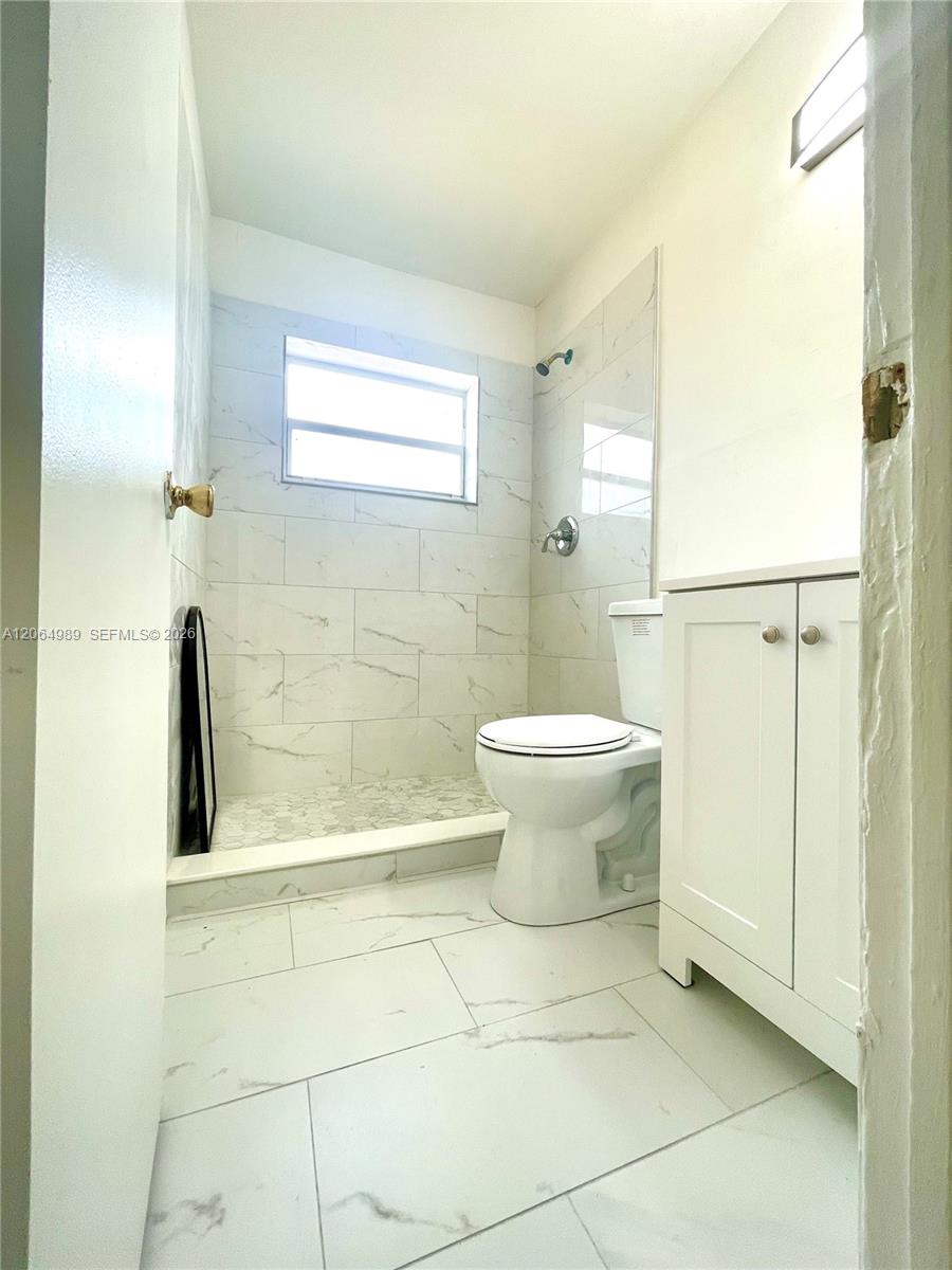 1004 Sw 24th Avenue Property Photo 44