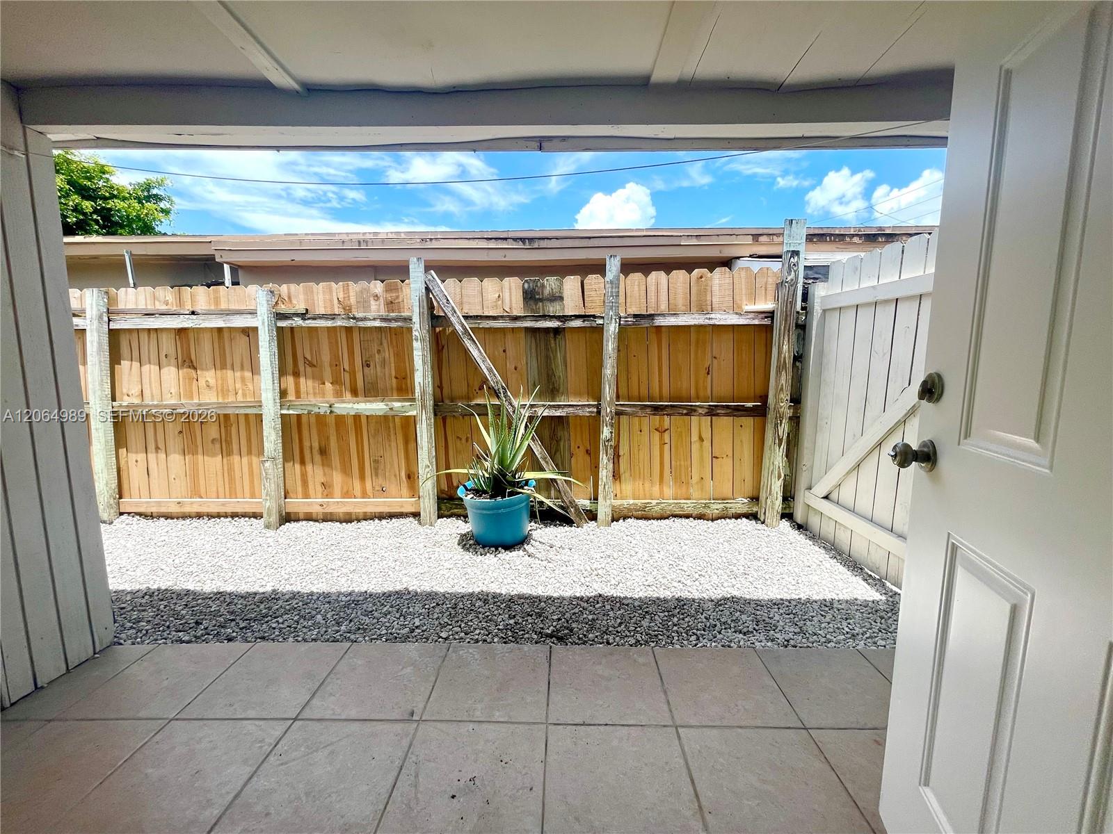 1004 Sw 24th Avenue Property Photo 47