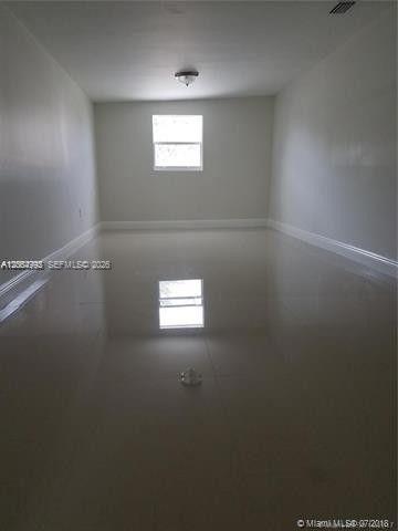 A12064992 Property Photo 5
