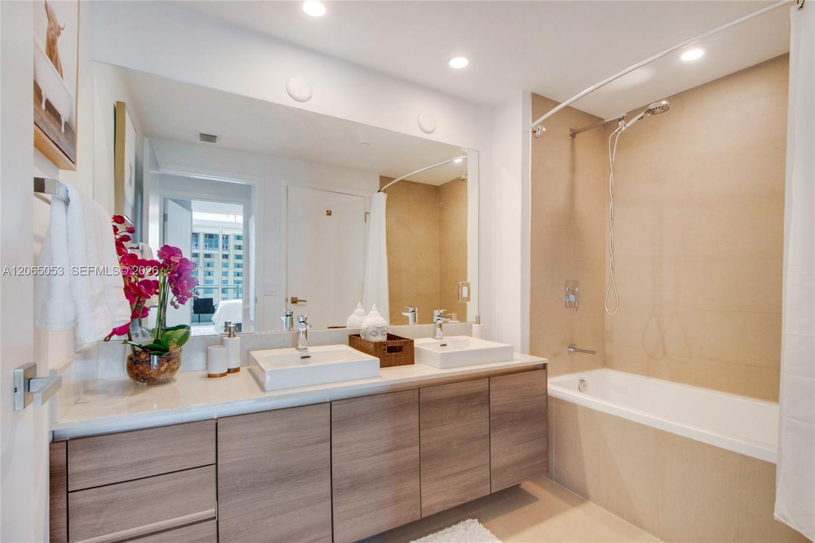 1080 Brickell Avenue 1504 Property Photo 12