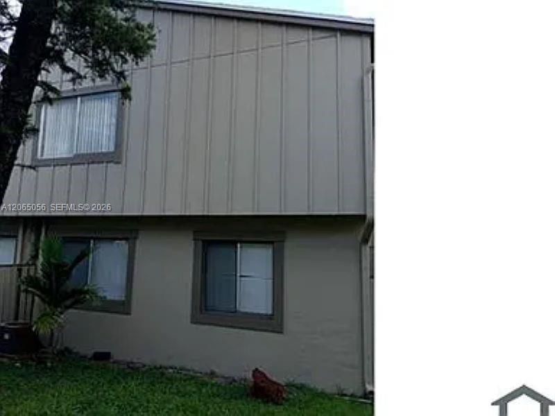 2219 Nw 56th Avenue 2-b Property Photo 1