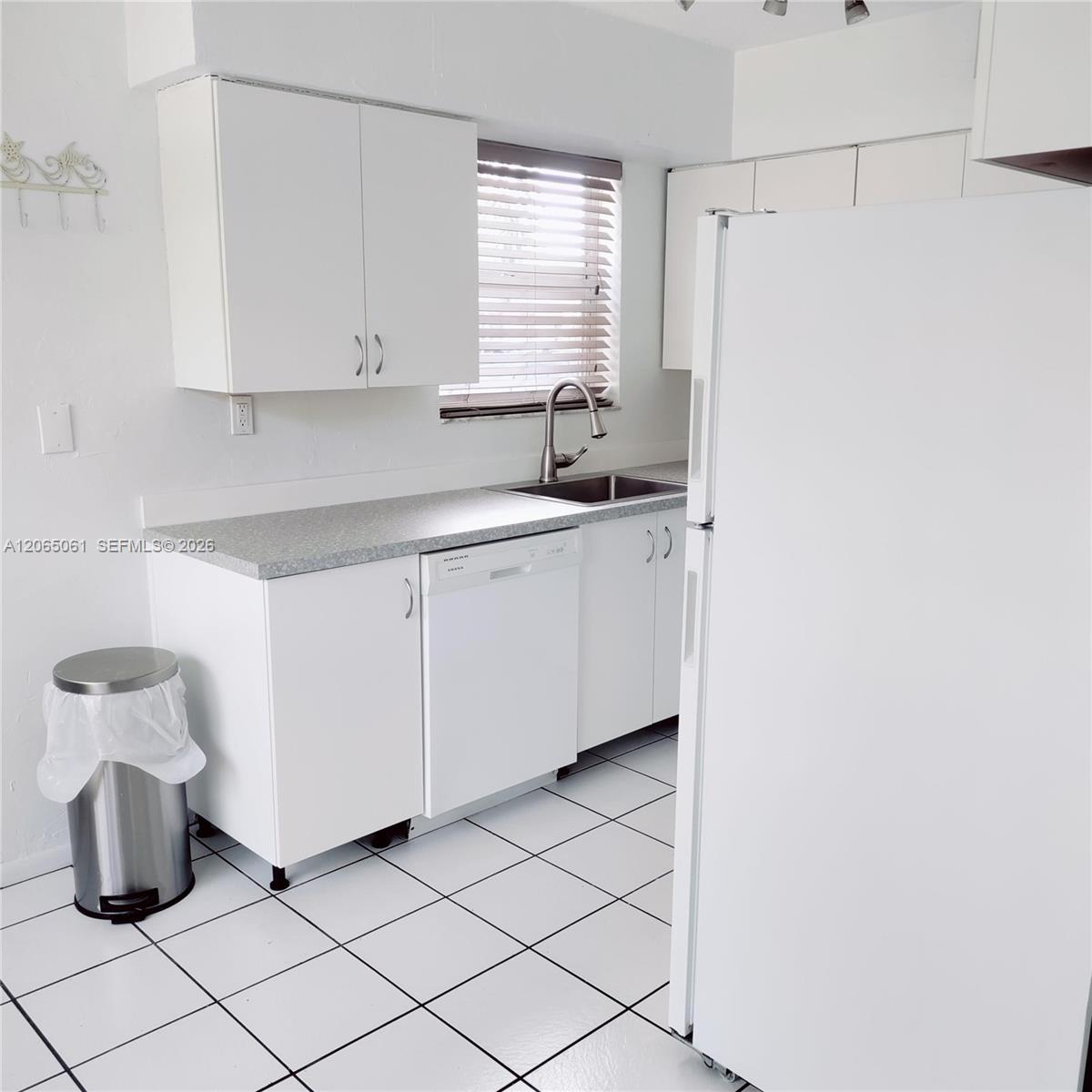 123-125 Sw 19th Avenue 13 Property Photo 11