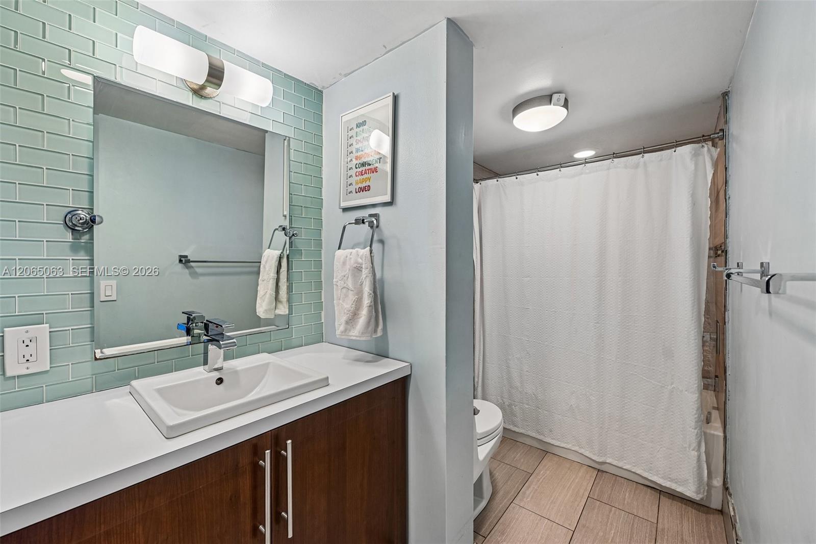 2830 Riverside Drive 103-3 Property Photo 19