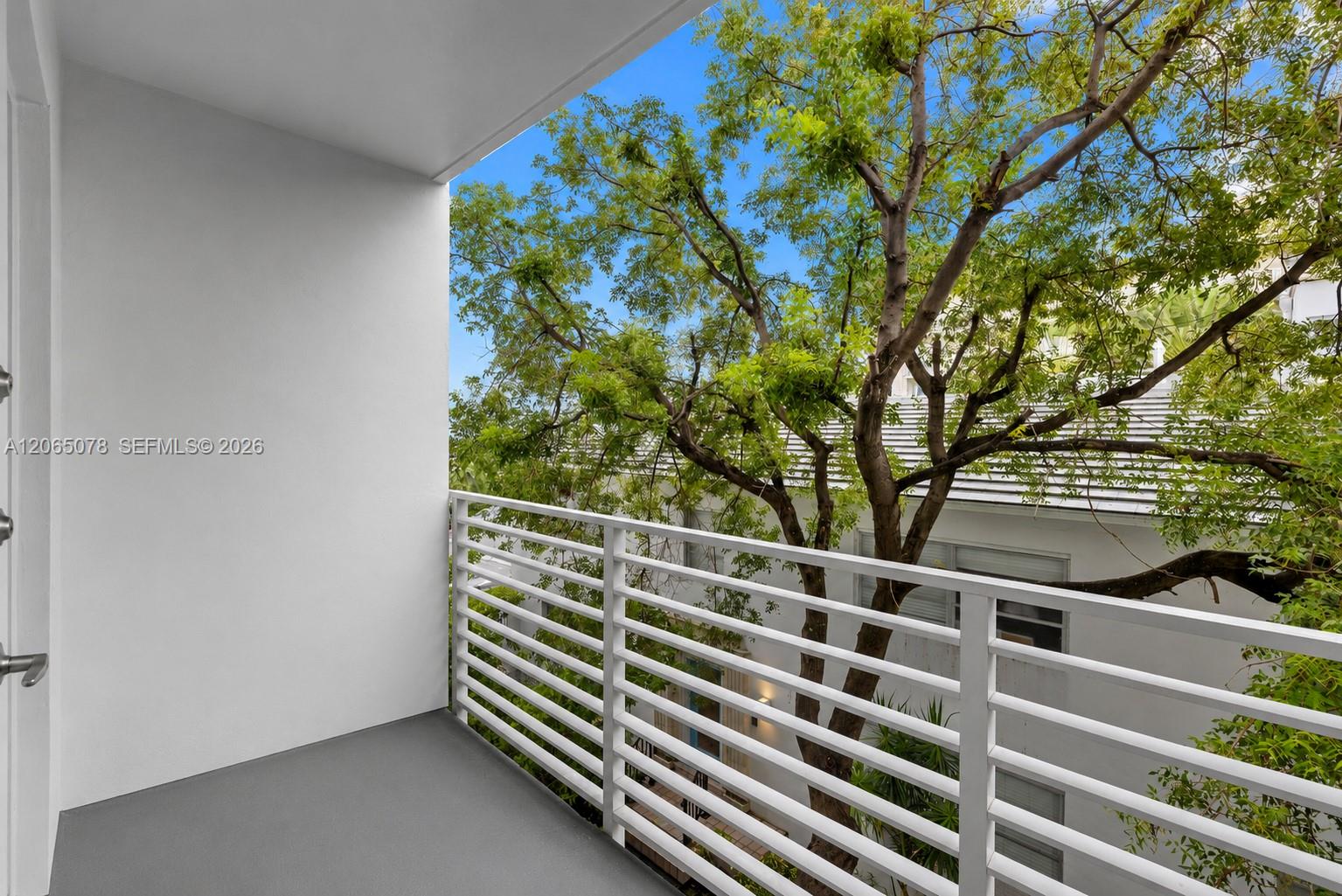 1545 Euclid Avenue 3c Property Photo 12