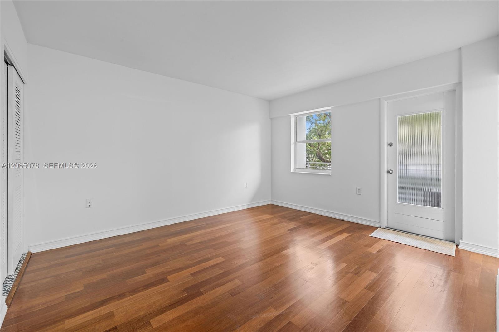 1545 Euclid Avenue 3c Property Photo 14