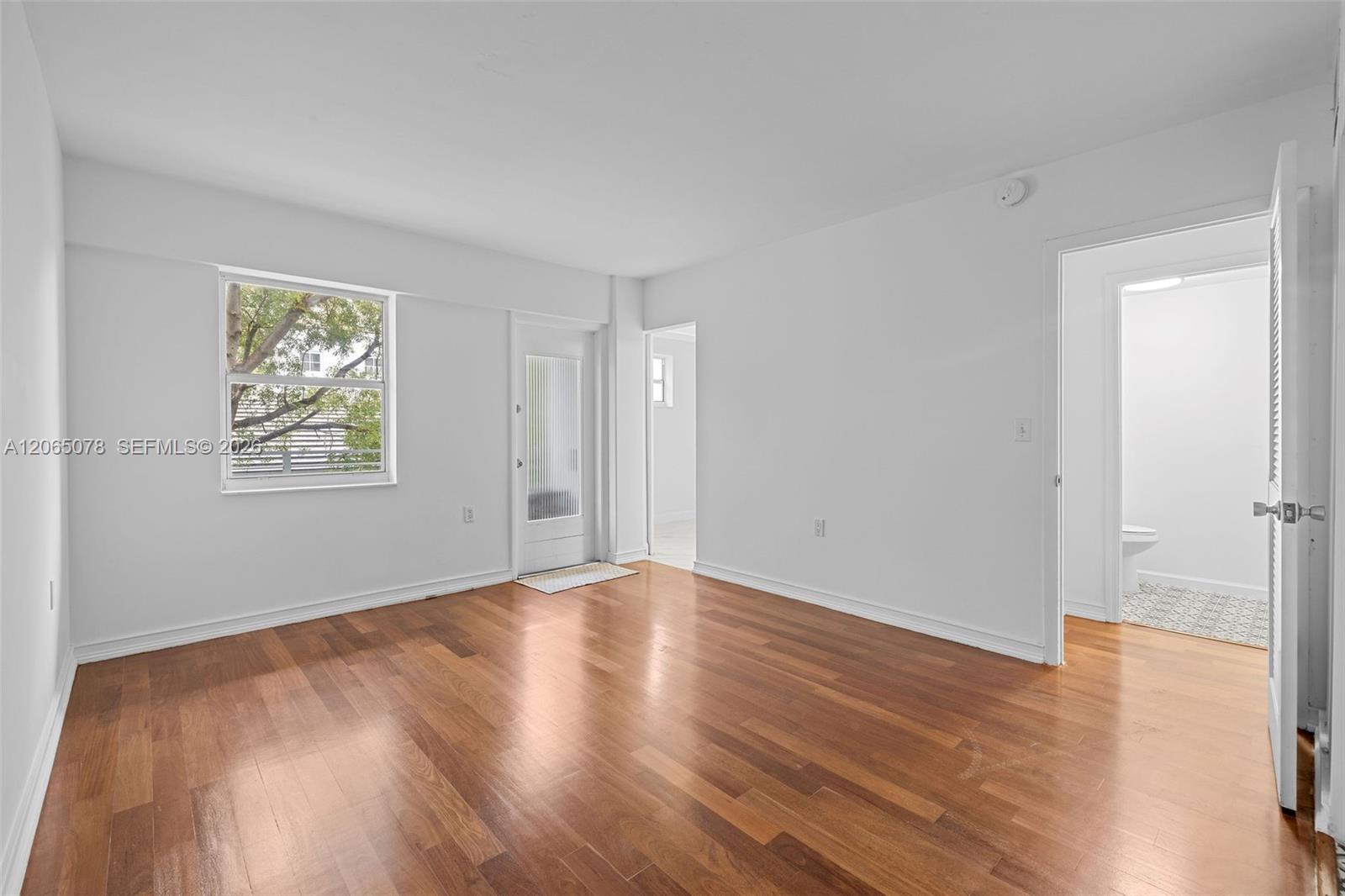 1545 Euclid Avenue 3c Property Photo 15